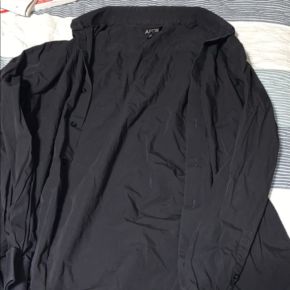 Apt 9 button down